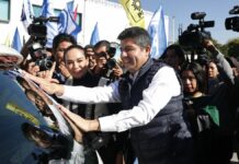 Lalo Rivera defiende recorridos en calles y mercados