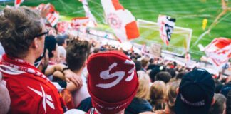 Multa récord a FC Colonia por mala conducta de aficionados FC Colonia