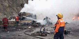 Venezuela: Carambola provoca incendio; hay 8 muertos Venezuela