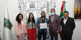 Entrega Voluntariado del Congreso reconocimientos a alumnos del Instituto de Artes Visuales