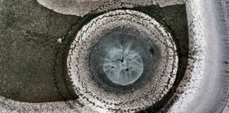 Captan un ‘agujero negro’ en río congelado de China Río