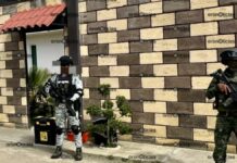 Aseguran un arma y estupefacientes en Huejotzingo