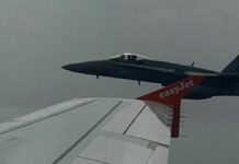 Joven bromea con falsa bomba en avión y lo multan con 100 mil euros