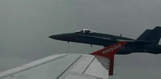 Joven bromea con falsa bomba en avión y lo multan con 100 mil euros