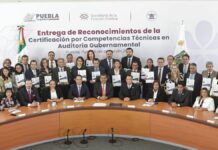 Certifican a 35 trabajadores de la SFP por competencias técnicas en Auditoría Gubernamental