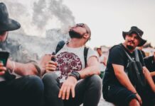 Reino Unido prohibirá consumo de vapeadores desechables