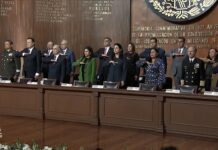 Sergio Salomón asiste a ceremonia por 107 aniversario de la Constitución