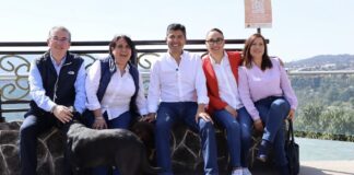 Lalo Rivera se reúne con actores sociales en Zacatlán