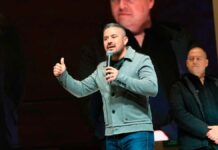 Adán Domínguez presenta conferencia magistral ante mil 200 estudiantes Adán Domínguez