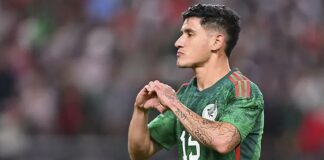 Uriel Antuna “pide perdón” a Chivas por haber besado escudo del Cruz Azul