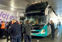 Autobús de dos pisos choca en túnel CDMX; hay 16 poblanos lesionados Autobús