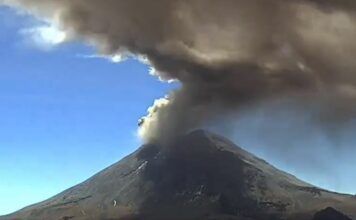 Suspenden operaciones en el AICM por actividad del Popocatépetl