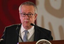Fallece Carlos Urzúa, exsecretario de Hacienda de AMLO