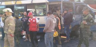 Al menos 17 muertos deja choque de autobuses en Honduras Honduras