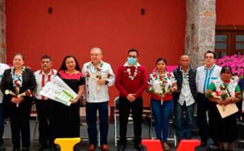 IPPI entrega a escuelas y bibliotecas materiales didácticos en náhuatl y totonaco IPPI