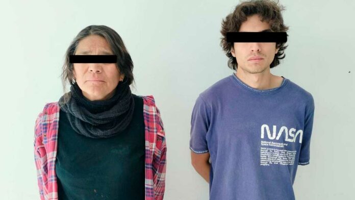 Policías