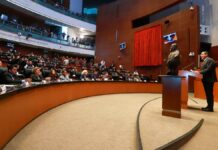 Sergio Salomón asiste a develación de letras doradas en Muro de Honor del Senado Sergio Salomón