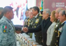 AMLO y Sergio Salomón presiden ceremonia por 111 Aniversario del Ejército Mexicano ceremonia