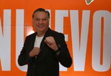 Fernando Morales, precandidato de MC, encabeza foro con jóvenes jóvenes