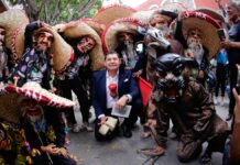 Armenta reconoce la cultura de los pueblos mixtecos Armenta