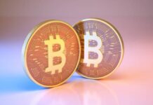 Bitcoin supera su máximo histórico alcanzando los 70 mil dólares