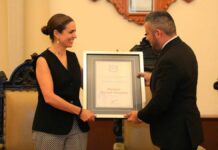 Mariana Wenzel recibe Premio Municipal de la Mujer “Natalia Serdán” 2024