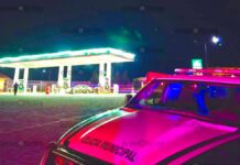 Asesinan a dos hombres en una gasolinera en Zautla