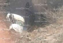 Mujer muere y hombre resulta herido tras volcadura en barranca de la Tehuacán-Huajuapan Mujer