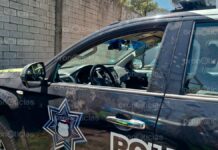 Policías resultan lesionados y patrullas vandalizadas durante riña en Seda Mosanto Policías