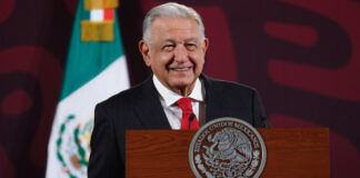 México no aceptará migrantes deportados por ley migratoria de Texas: AMLO Texas