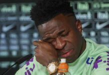 Vinicius Jr. rompe en llanto al hablar de racismo en rueda de prensa