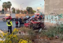 Conductor choca contra muro de contención en la México-Puebla Conductor