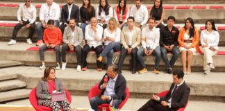 Fer Morales participa en Foro Diálogos Circulares por la Democracia