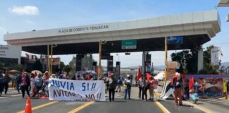 Bloquean la Cuacnopalan-Oaxaca por uso de avionetas anti lluvia