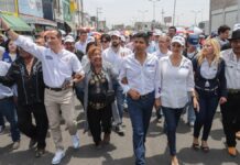 Lalo Rivera realiza recorrido en la Central de Abastos