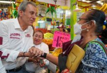Mercados de Puebla capital tienen que ser dignificados: Pepe Chedraui