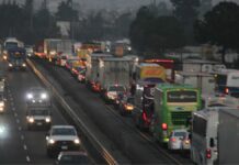 Segob confirma asalto masivo a conductores en la Puebla-Orizaba