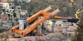 Colapsa grúa en obras del Tren Interurbano en CDMX