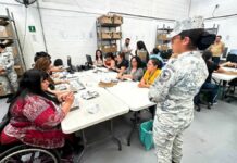 Entrega IEE material electoral para voto en el extranjero
