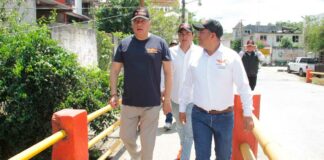 Fer Morales y Pedro Rubio recorren el mercado de Mecapalapa Morales