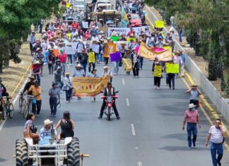 Liberan Recta a Cholula tras seis horas de exigir cierre del Relleno de Calpan Recta-a-Cholula