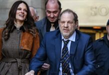 Revocan sentencia por delitos sexuales a Harvey Weinstein