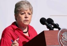México exhorta a miembros de Celac a apoyar demanda contra Ecuador Demanda