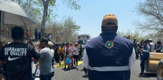 Tres muertos y 10 heridos deja volcadura en Huehuetlán El Grande