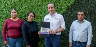 Mario Riestra firma compromisos con Colectivo Voz de los Desaparecidos