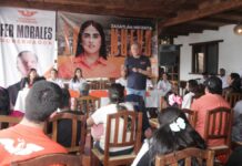 Fer Morales se reúne con líderes de comunidades en Zacatlán