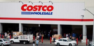 Asaltan a familia en estacionamiento de la tienda Costco familia