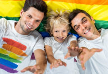 Proponen iniciativa para adopción por parejas LGBTTTIQ+ en CDMX Adopción
