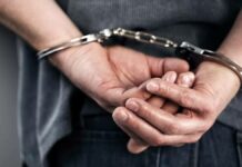 Joven mata a sus padres a martillazos y quema su casa en Brasil