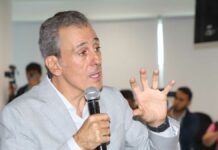 Eukid Castañón no está en mi equipo de campaña, reitera Pepe Chedraui Chedraui